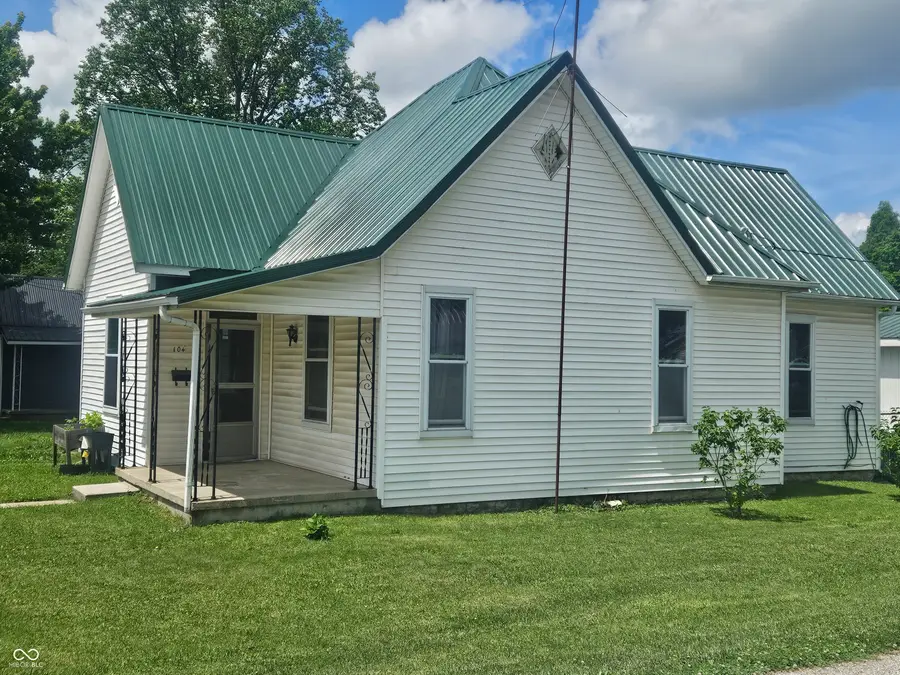 104 W Poplar Street, North Vernon, IN 47265 - #3