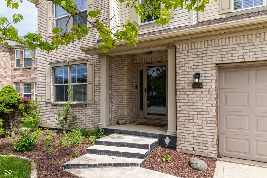 6529 Sussex Drive, Zionsville, IN 46077 - #2