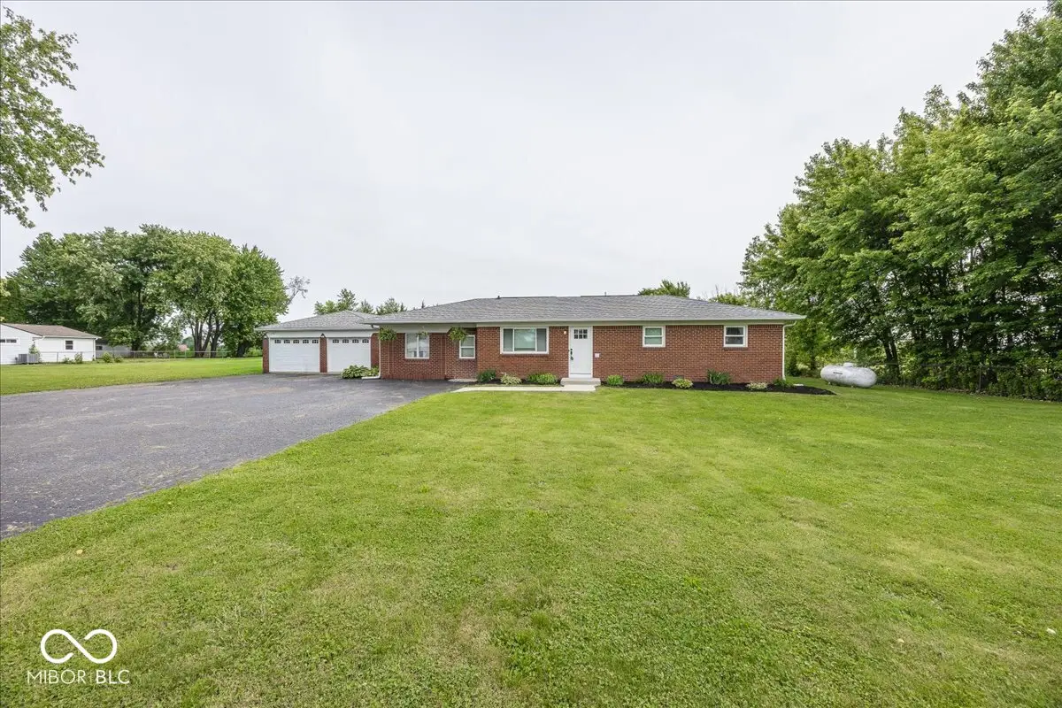 44 W Us Highway 136, Lizton, IN 46149 - #1