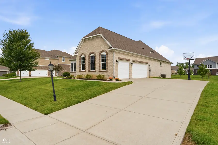 5218 Sweetwater Drive, Noblesville, IN 46062 - #3