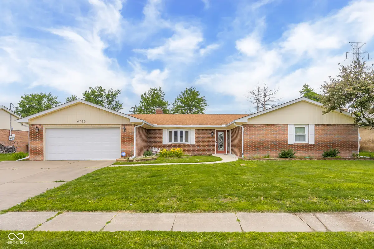 4730 Woodcrest Drive, Columbus, IN 47203 - #1