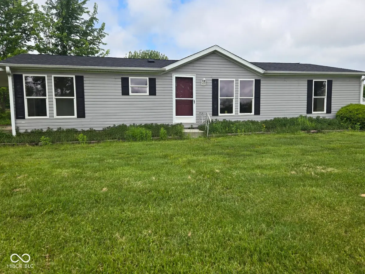 11349 S Singhurst Street, Terre Haute, IN 47802 - #1