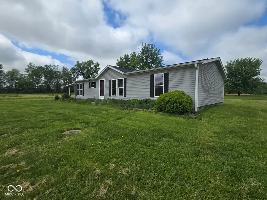 11349 S Singhurst Street, Terre Haute, IN 47802 - #3