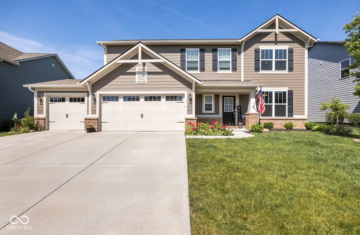 17301 Tribute Row, Noblesville, IN 46060 - #1