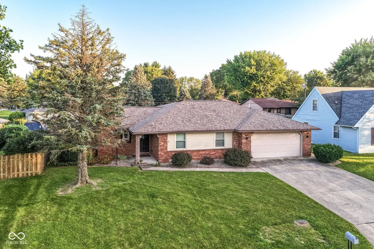 1715 E 43rd Street, Anderson, IN 46013 - #1