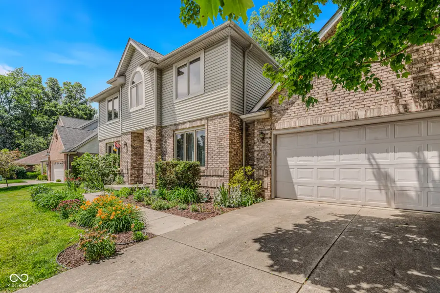 6064 Acorn Drive, Columbus, IN 47201 - #3
