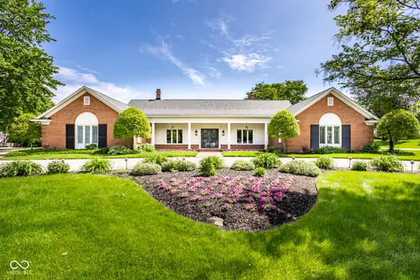 9512 Holliday Circle, Indianapolis, IN 46260