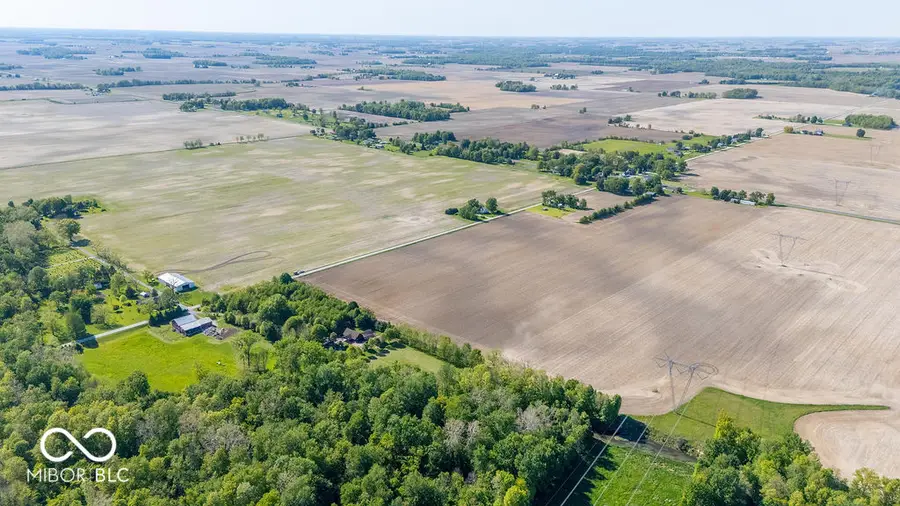 650 N 400 East, Windfall, IN 46076 - #2