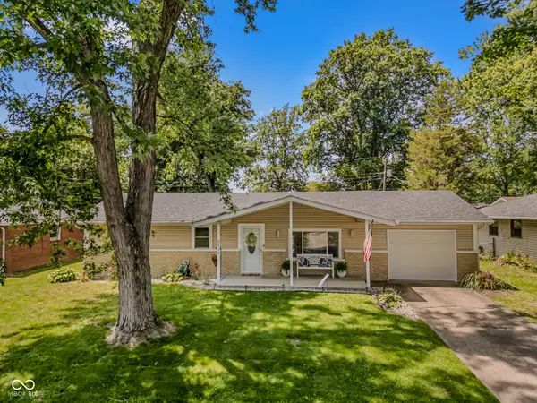 2216 Dawnshire Drive, Columbus, IN 47203
