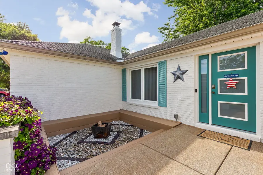 708 Airport Road, Brownsburg, IN 46112 - #3