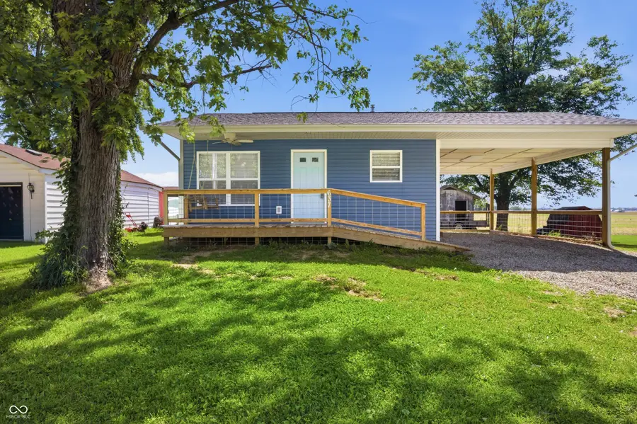 637 Jewell Street, Columbus, IN 47203 - #2