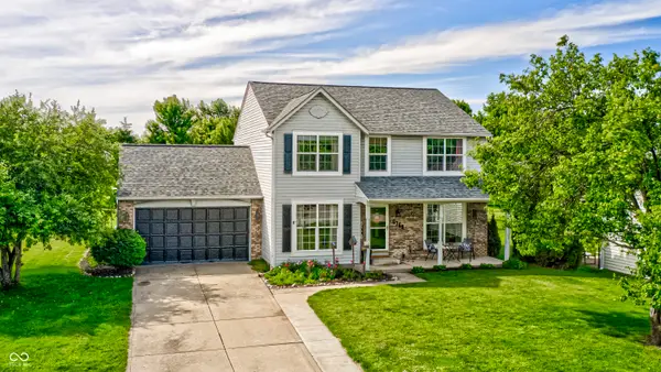 6768 Lexington Circle, Zionsville, IN 46077