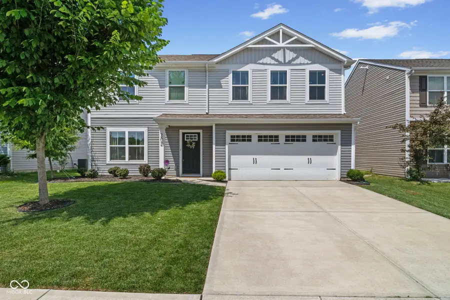 202 Traditions Pass, Greenwood, IN 46143 - #2