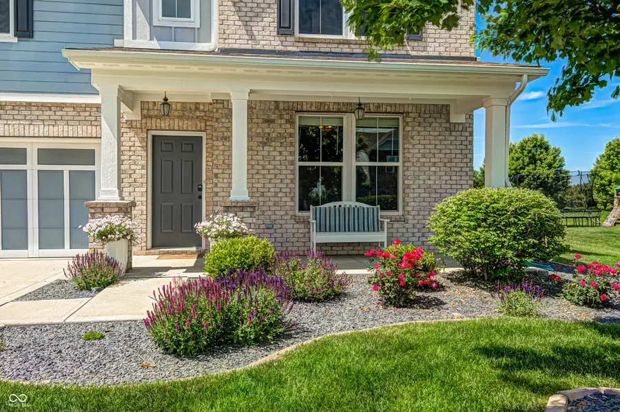 882 Oaklawn Drive, Westfield, IN 46074 - #2