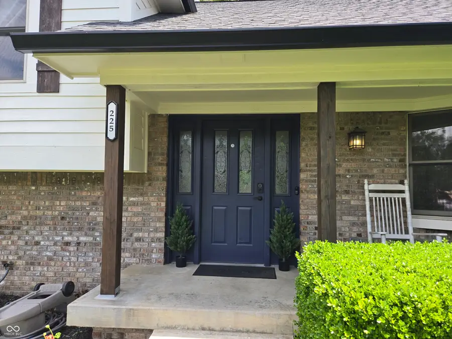 225 Southwind Way, Greenwood, IN 46142 - #3