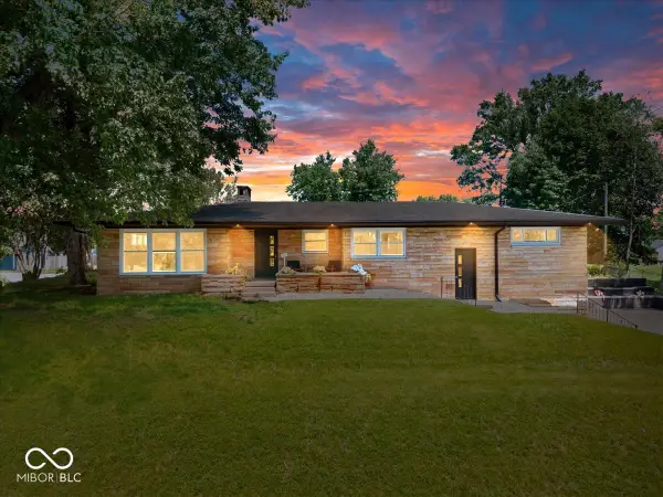 1100 S B Street, Elwood, IN 46036
