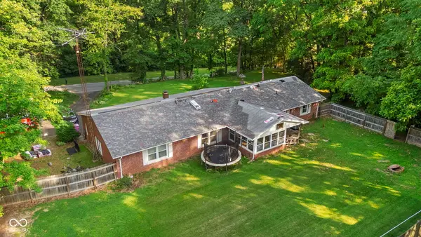 7960 S Sullivan Place, Terre Haute, IN 47802