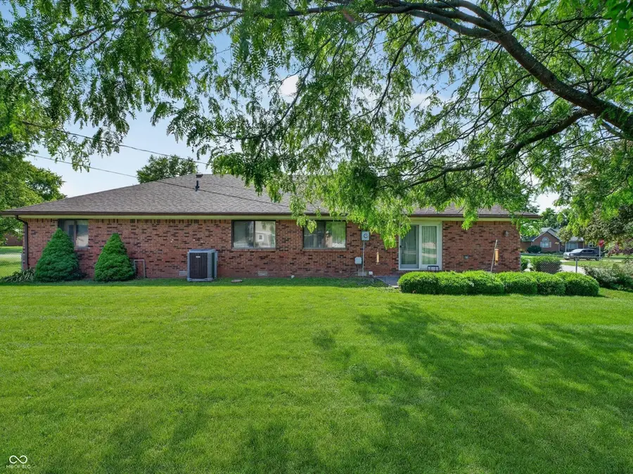 8782 Surrey Drive, Pendleton, IN 46064 - #3