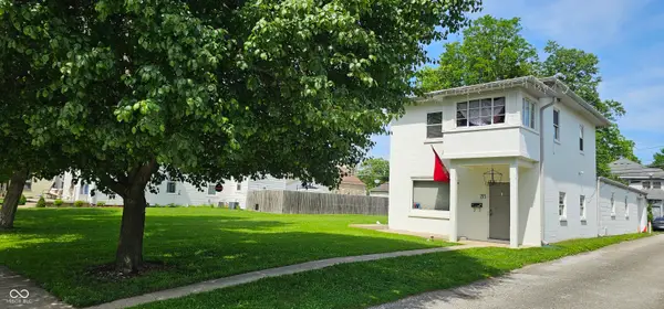 215 N Center Street, Plainfield, IN 46168