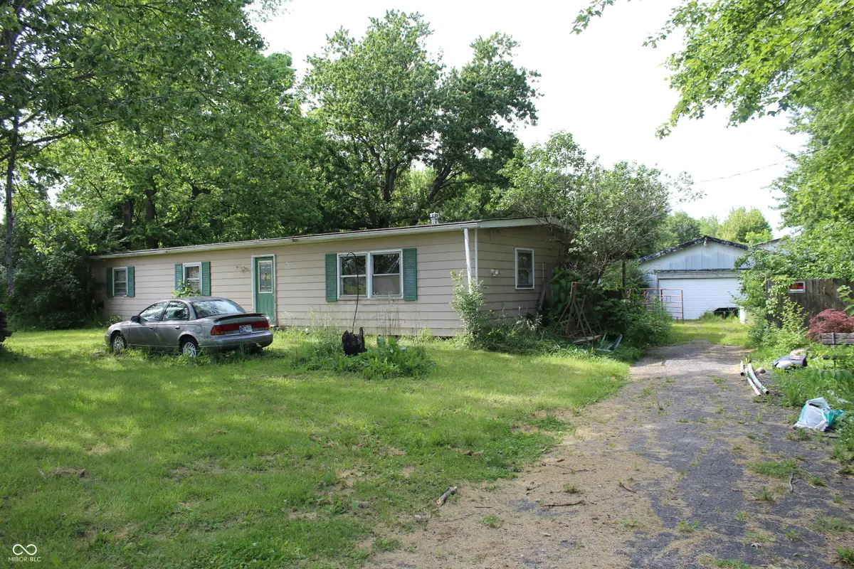 430 W 1000 N, Fortville, IN 46040 - #1