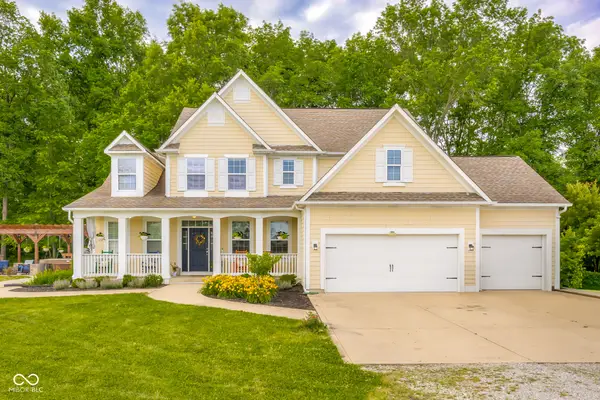9598 W 300 S, Columbus, IN 47201