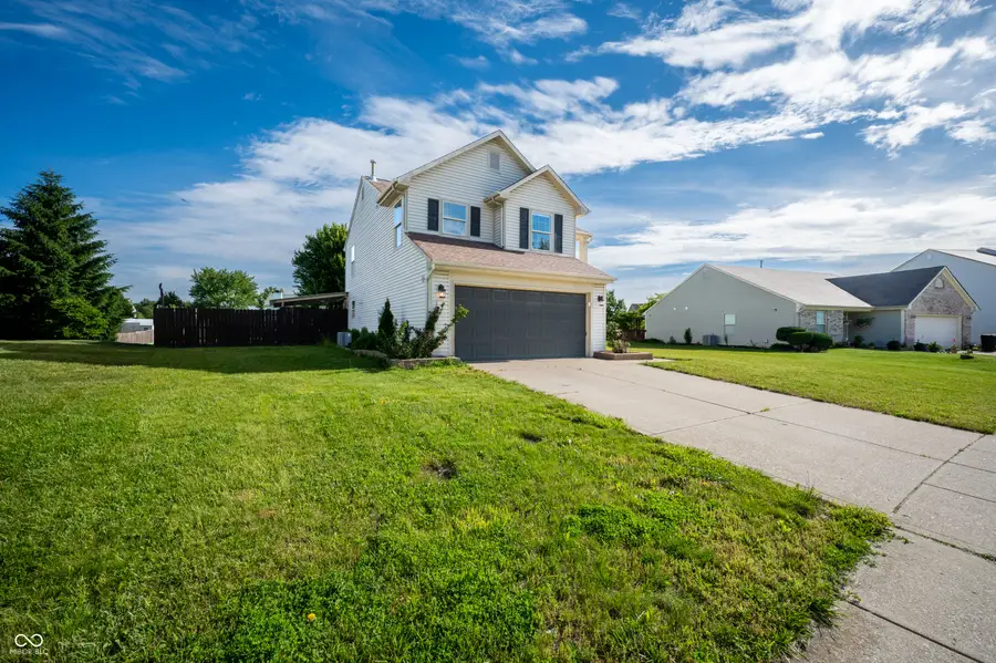 10194 Buell Drive, Avon, IN 46123 - #3