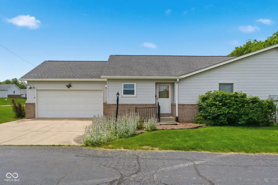 400 Longcastle Drive #Unit 4, Greencastle, IN 46135 - #2