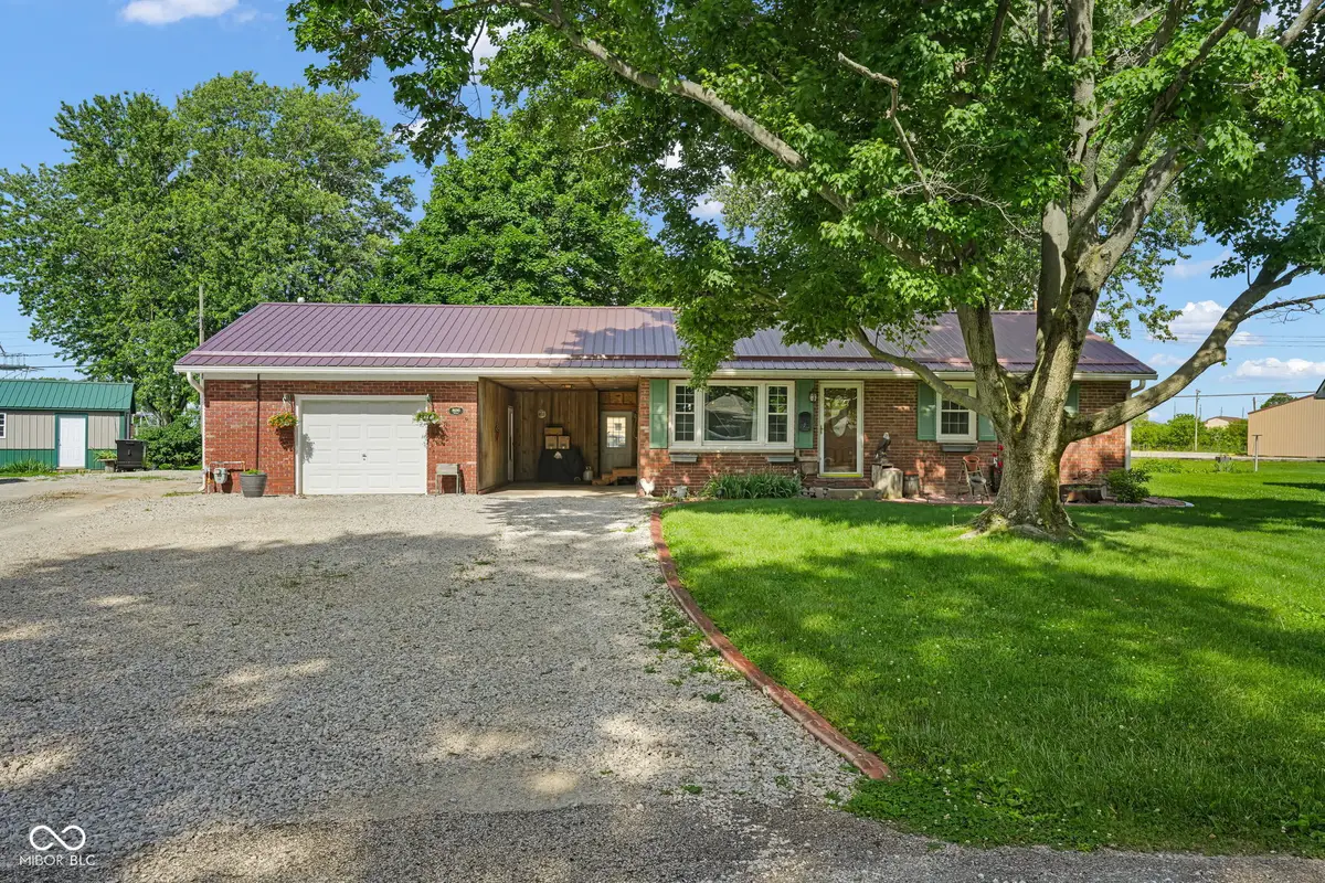 806 W Walnut Drive, Rockville, IN 47872 - #1