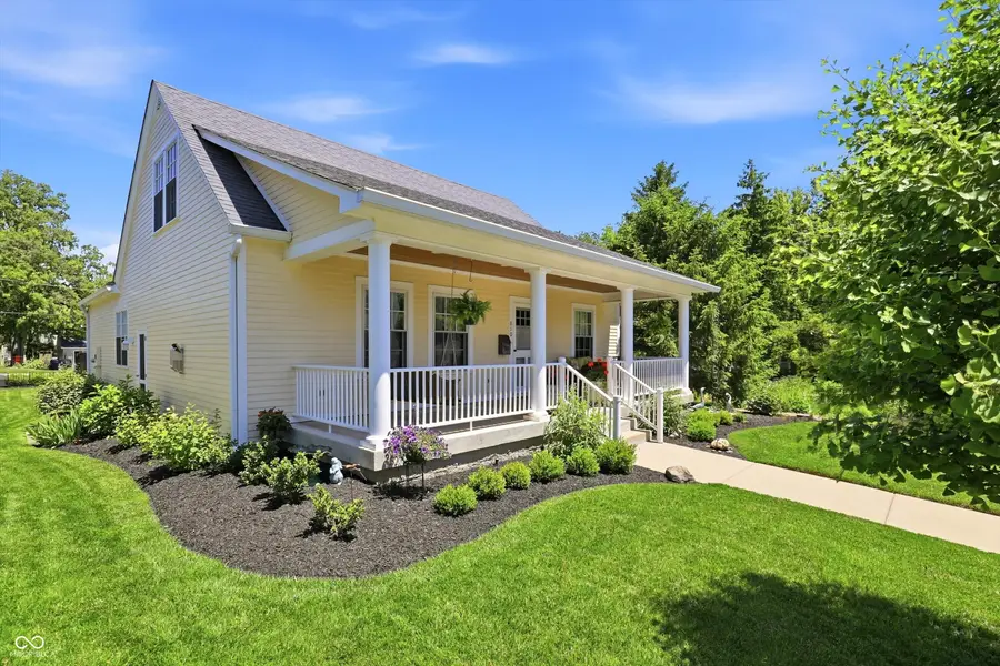 810 W Pine Street, Zionsville, IN 46077 - #3