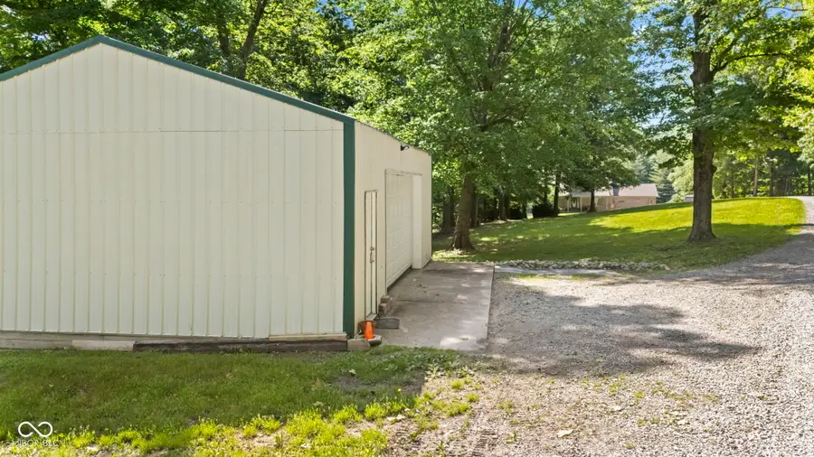 3602 E Bridgewater Road, Scottsburg, IN 47170 - #3