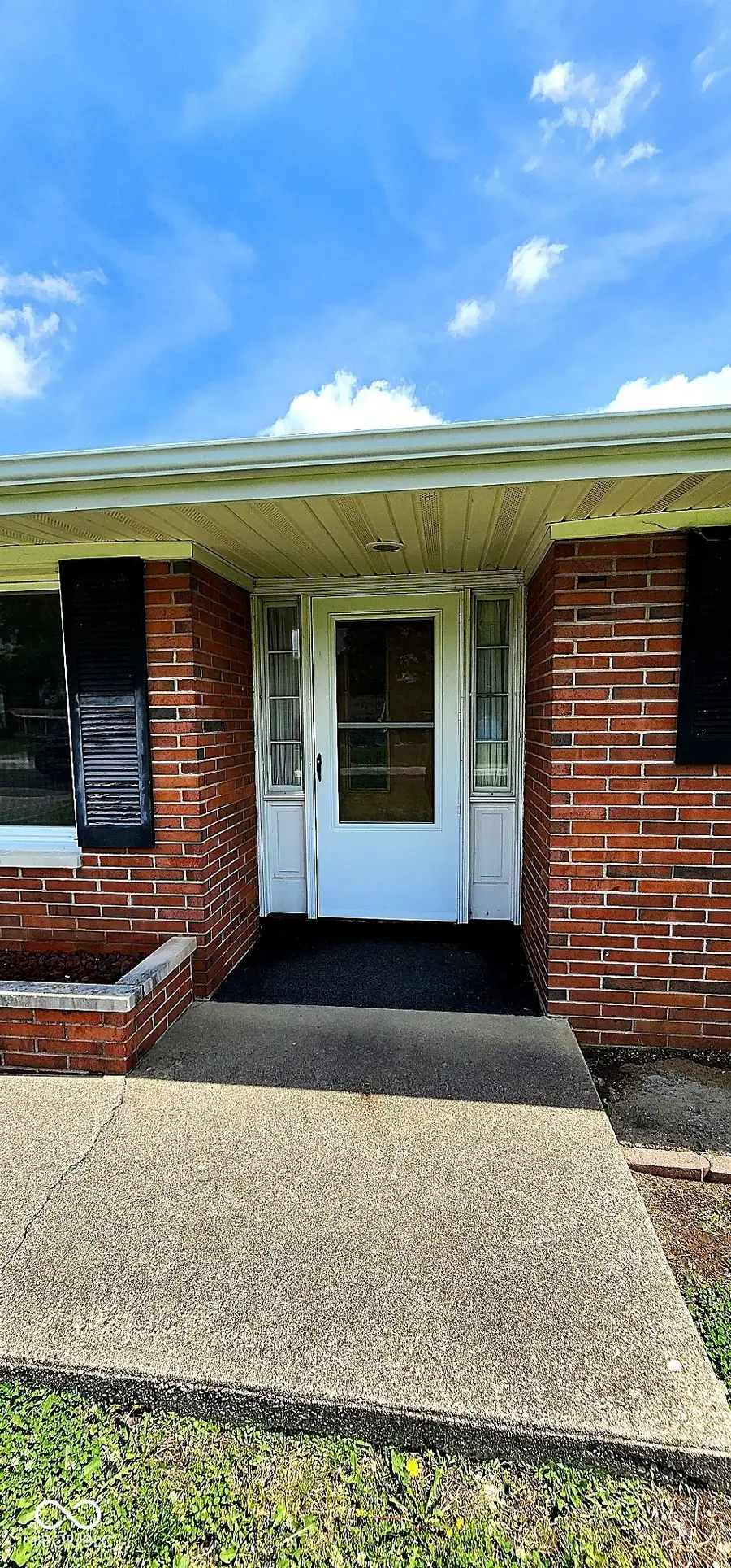 2394 S Sunset Drive, Connersville, IN 47331 - #2