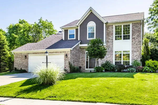 8688 Buffett Parkway, Fishers, IN 46038