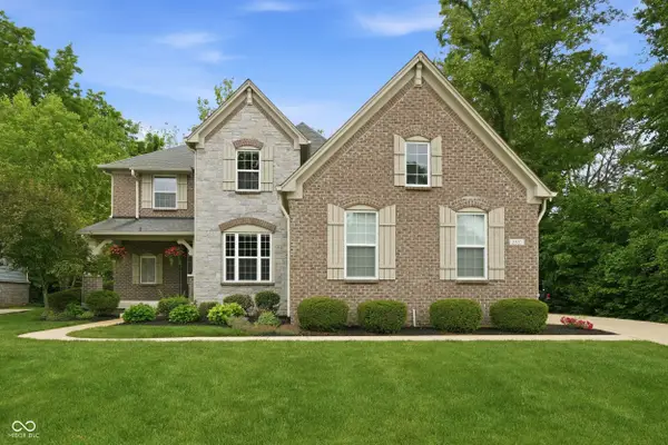 2837 E High Grove Circle, Zionsville, IN 46077