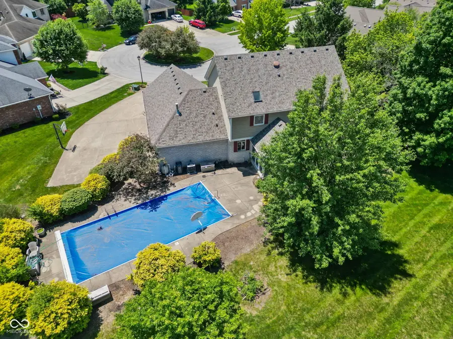 3572 The Courts, Greenwood, IN 46143 - #3