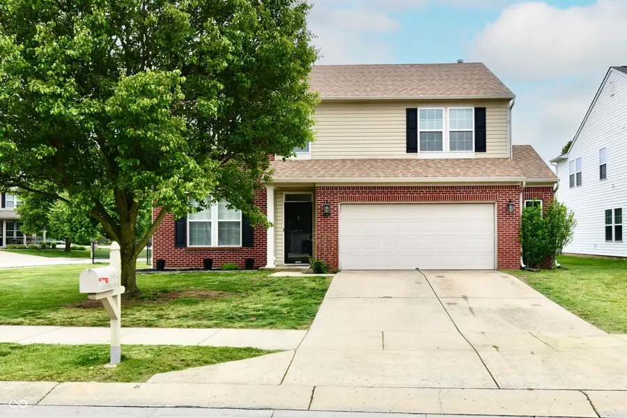 5862 Columbia Circle, Greenwood, IN 46142 - #2