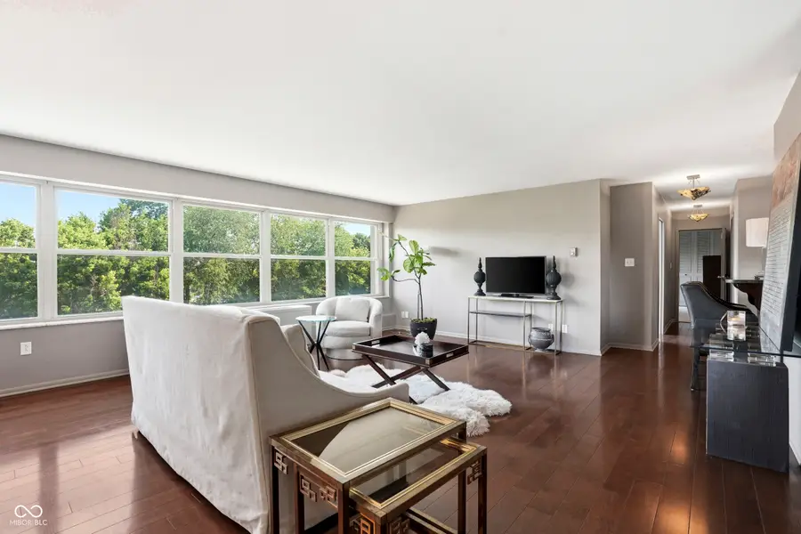 25 E 40th Street #APT 6B, Indianapolis, IN 46205 - #3