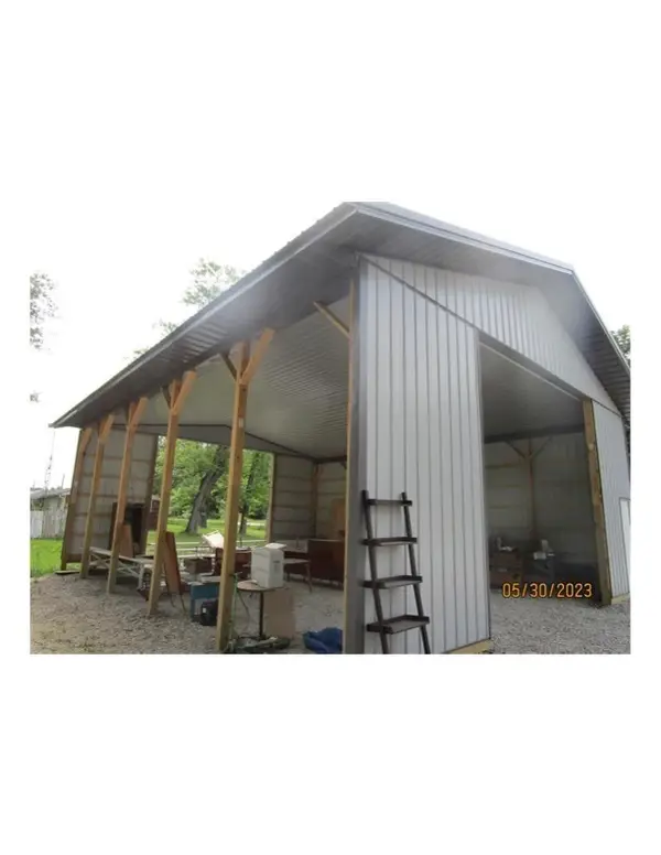 1100 E Us Highway 50 Highway, North Vernon, IN 47265