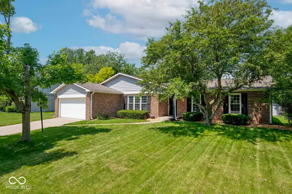 109 Willowood Lane, Fishers, IN 46038