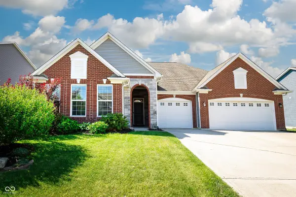 9239 Thames Drive, Avon, IN 46123