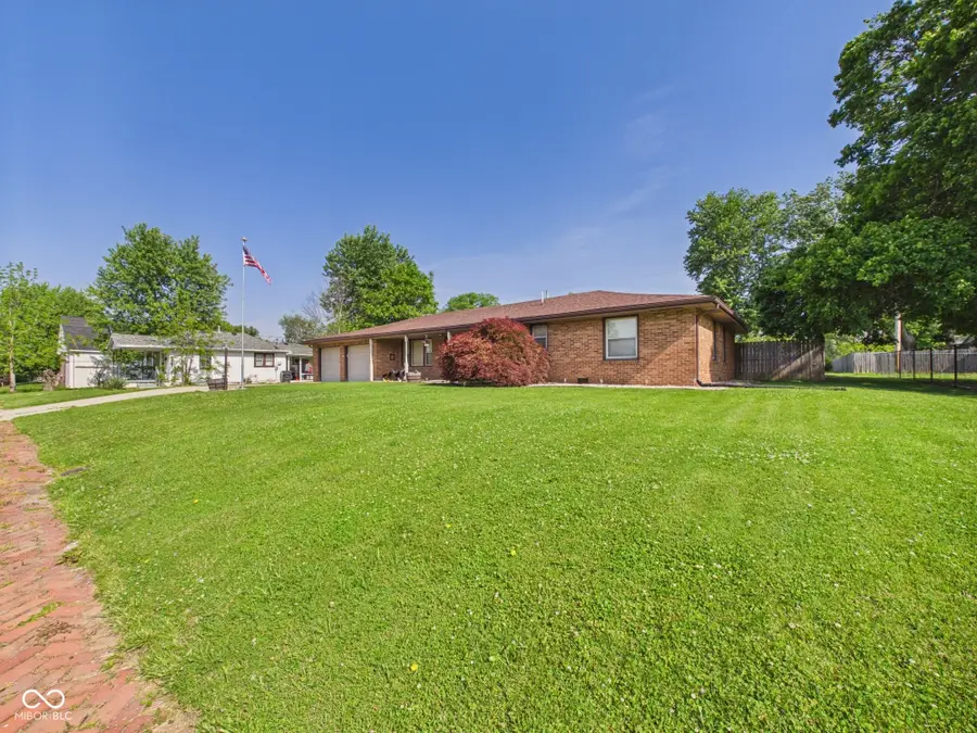 708 W Monroe Street, Alexandria, IN 46001 - #3