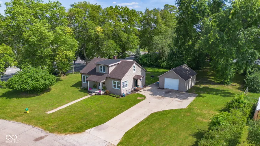 3127 13th Street, Columbus, IN 47201 - #3