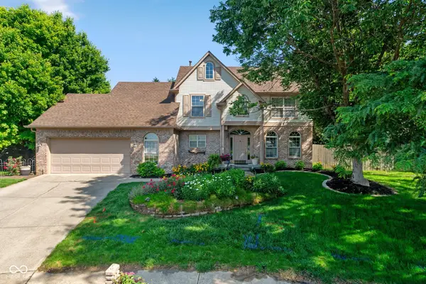 1499 Macintosh Court, Avon, IN 46123