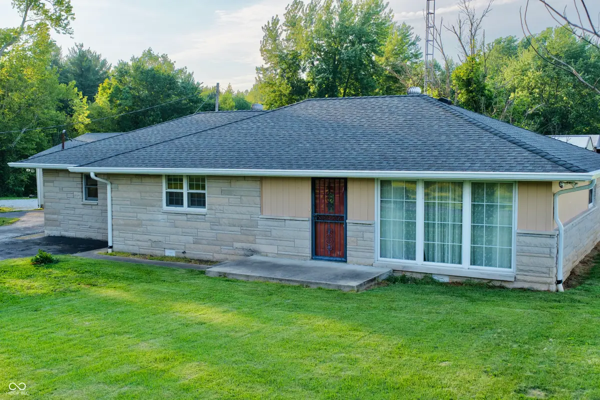 6742 E County Road 900 N, Seymour, IN 47274 - #1