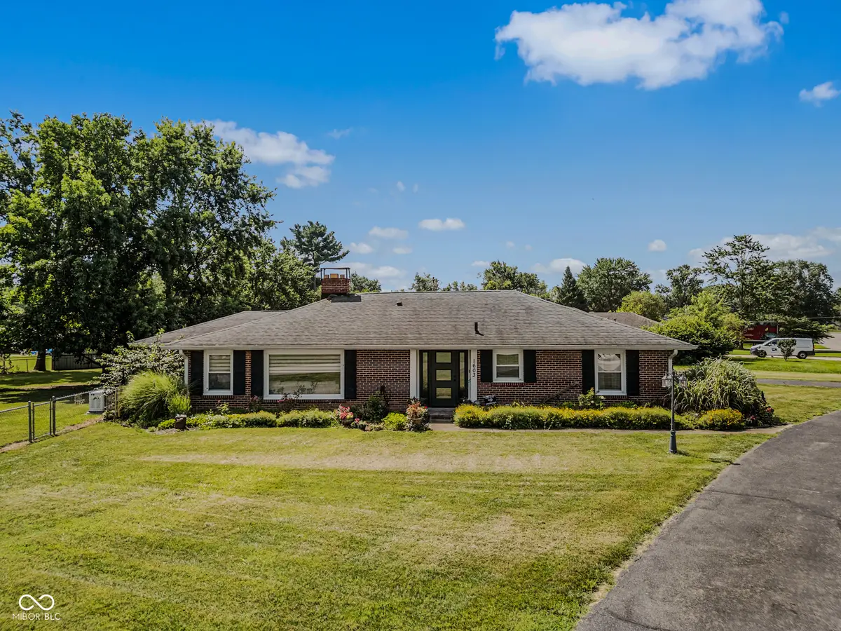 1603 Mccullough Lane, Columbus, IN 47203 - #1