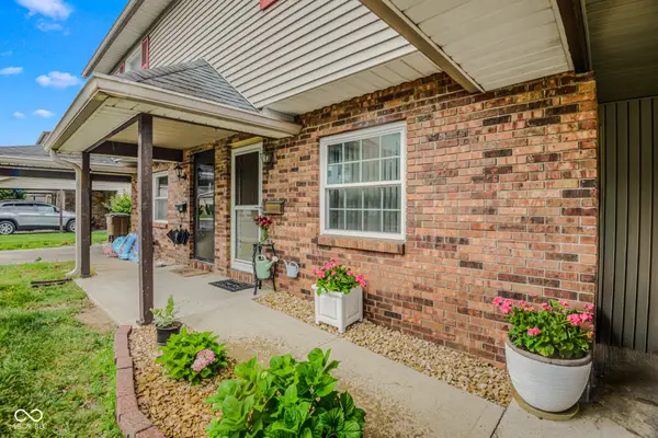 2090 Thriving Drive, Columbus, IN 47201