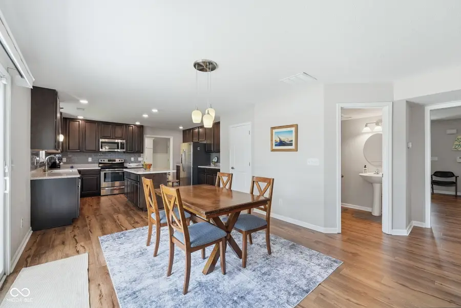 905 N Fox Berry Drive, Yorktown, IN 47396 - #3