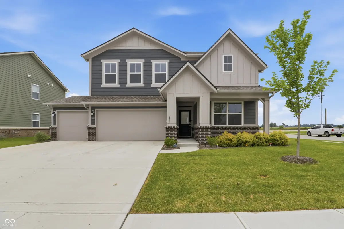 6778 Sugar Creek Lane, Whitestown, IN 46075 - #1