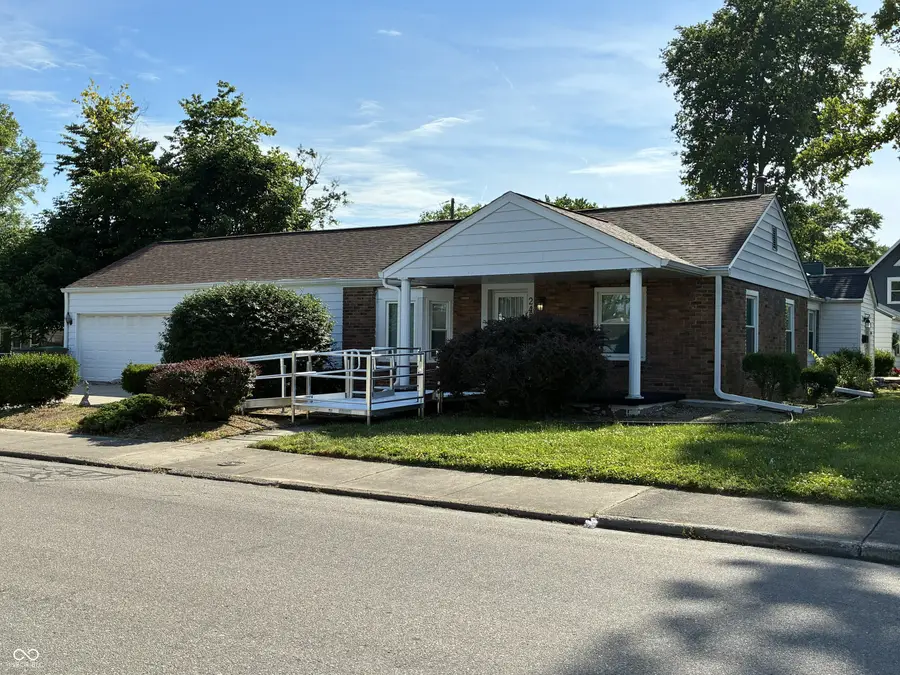 2436 Gilmore Street, Columbus, IN 47201 - #2