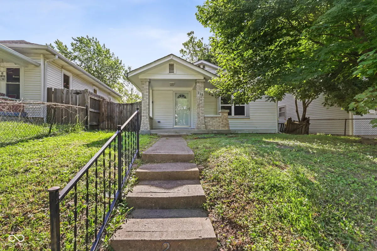 225 S 2nd Avenue, Beech Grove, IN 46107 - #1
