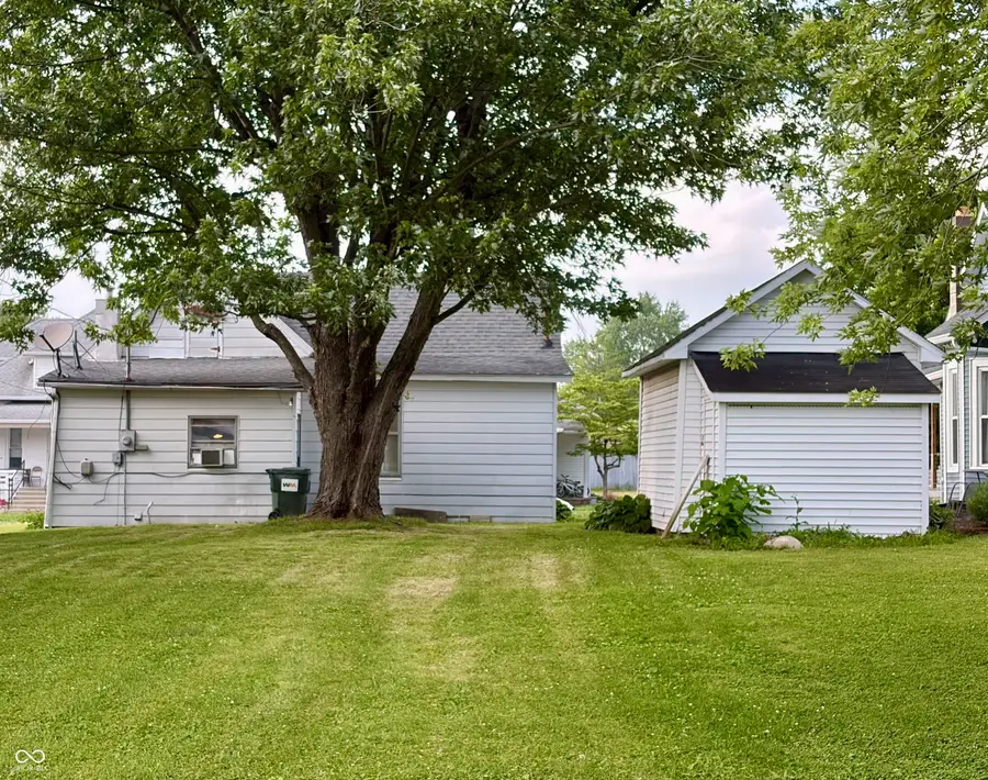 515 Jackson Street, Hope, IN 47246 - #2